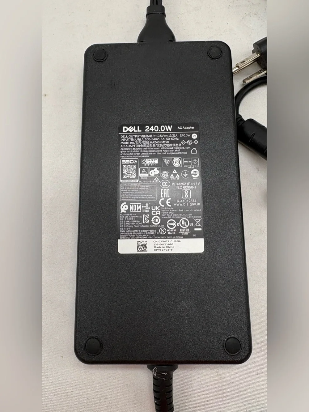 ...Dell 240.0W 19.5V 12.31A Laptop AC Adapter HA240PM190 w/POWER CABLE